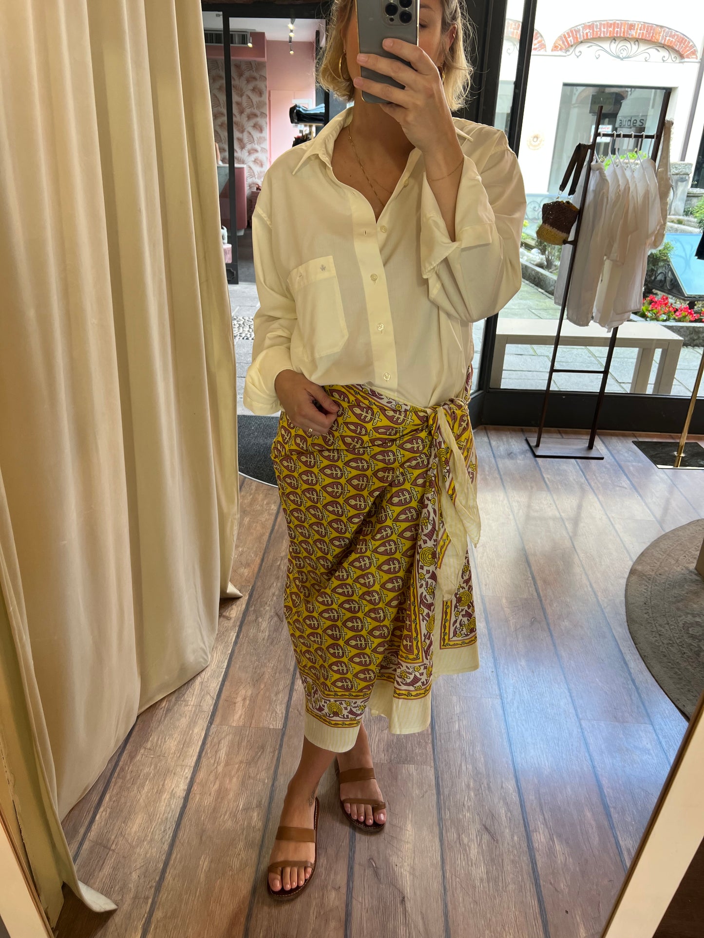 PAREO GIALLO