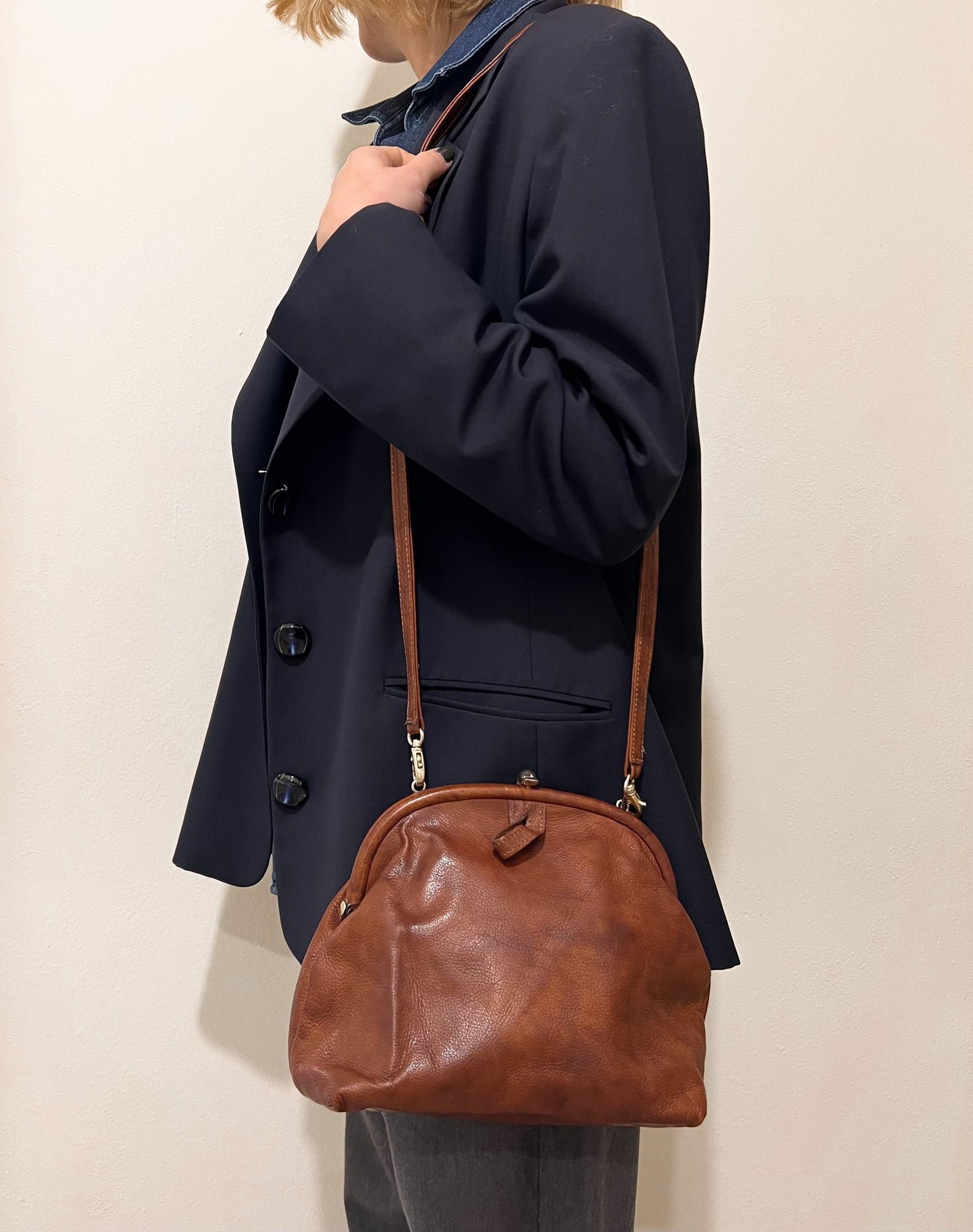 BORSA A TRACOLLA CUOIO