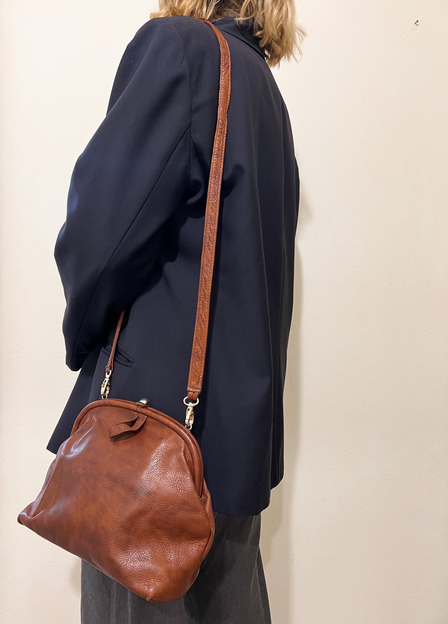 BORSA A TRACOLLA CUOIO