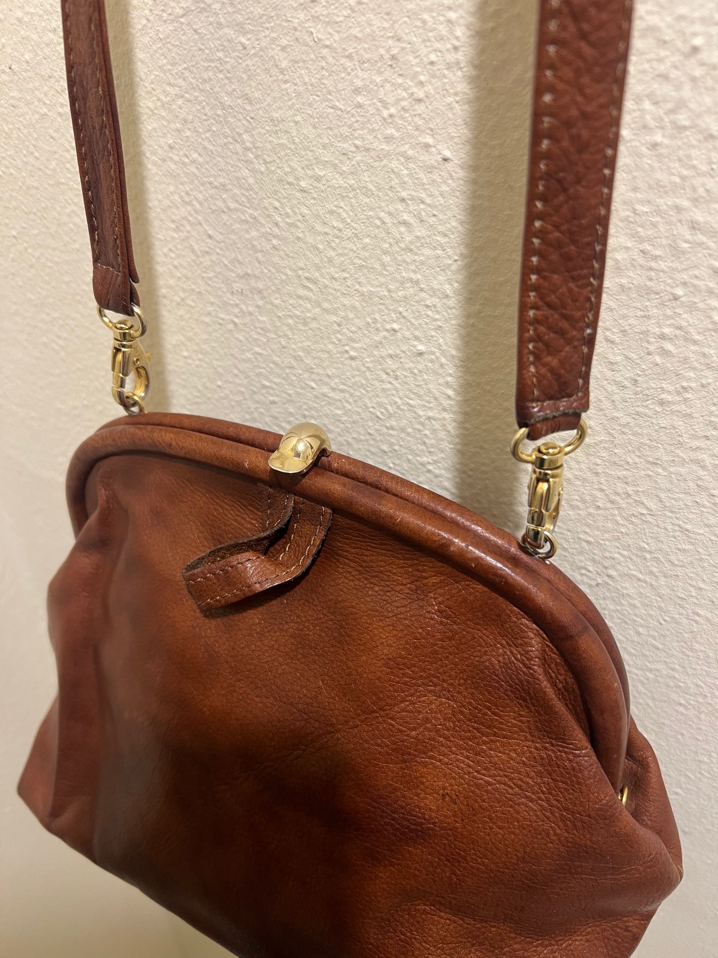 BORSA A TRACOLLA CUOIO