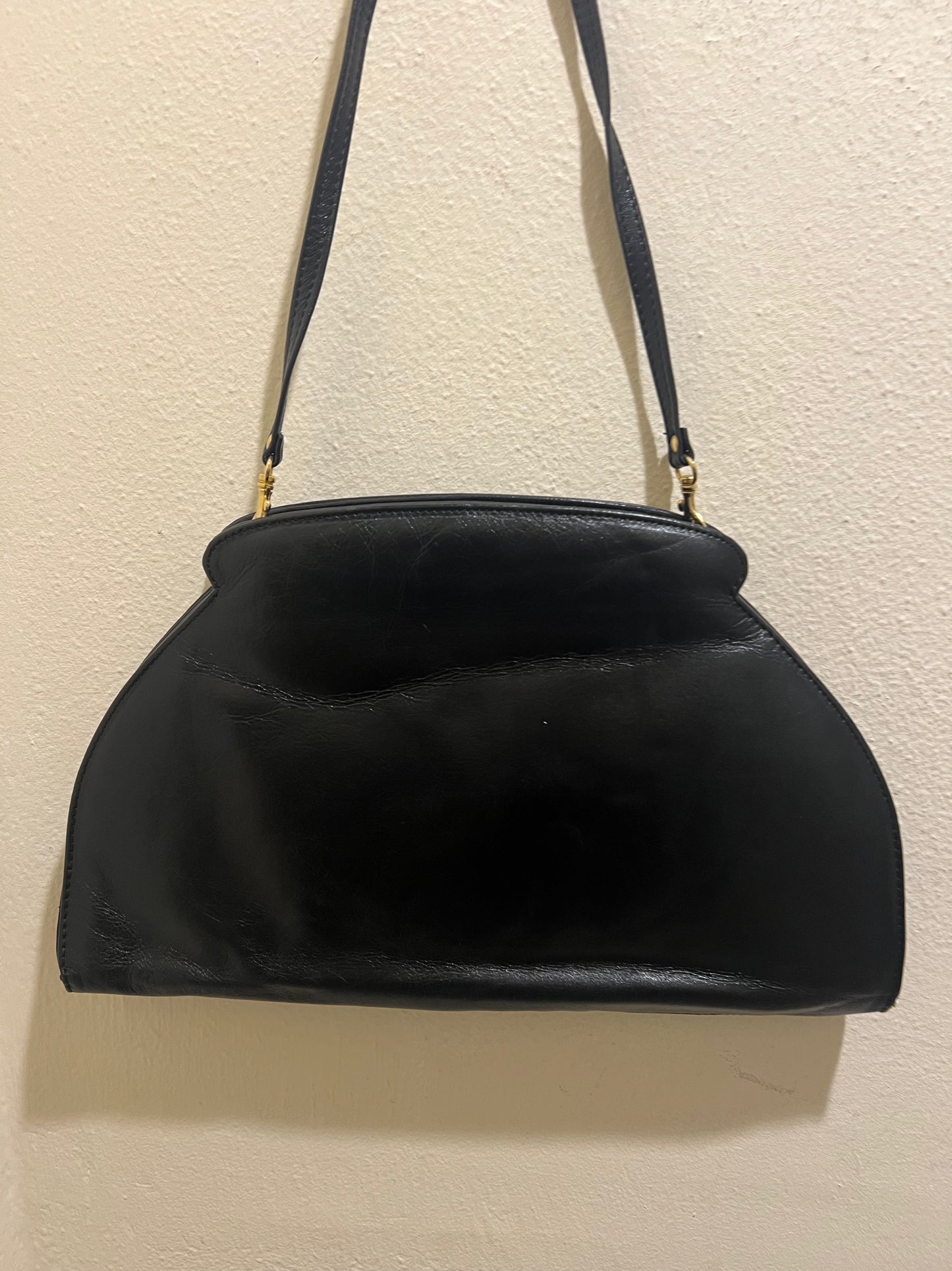 BORSA NERA A TRACOLLA