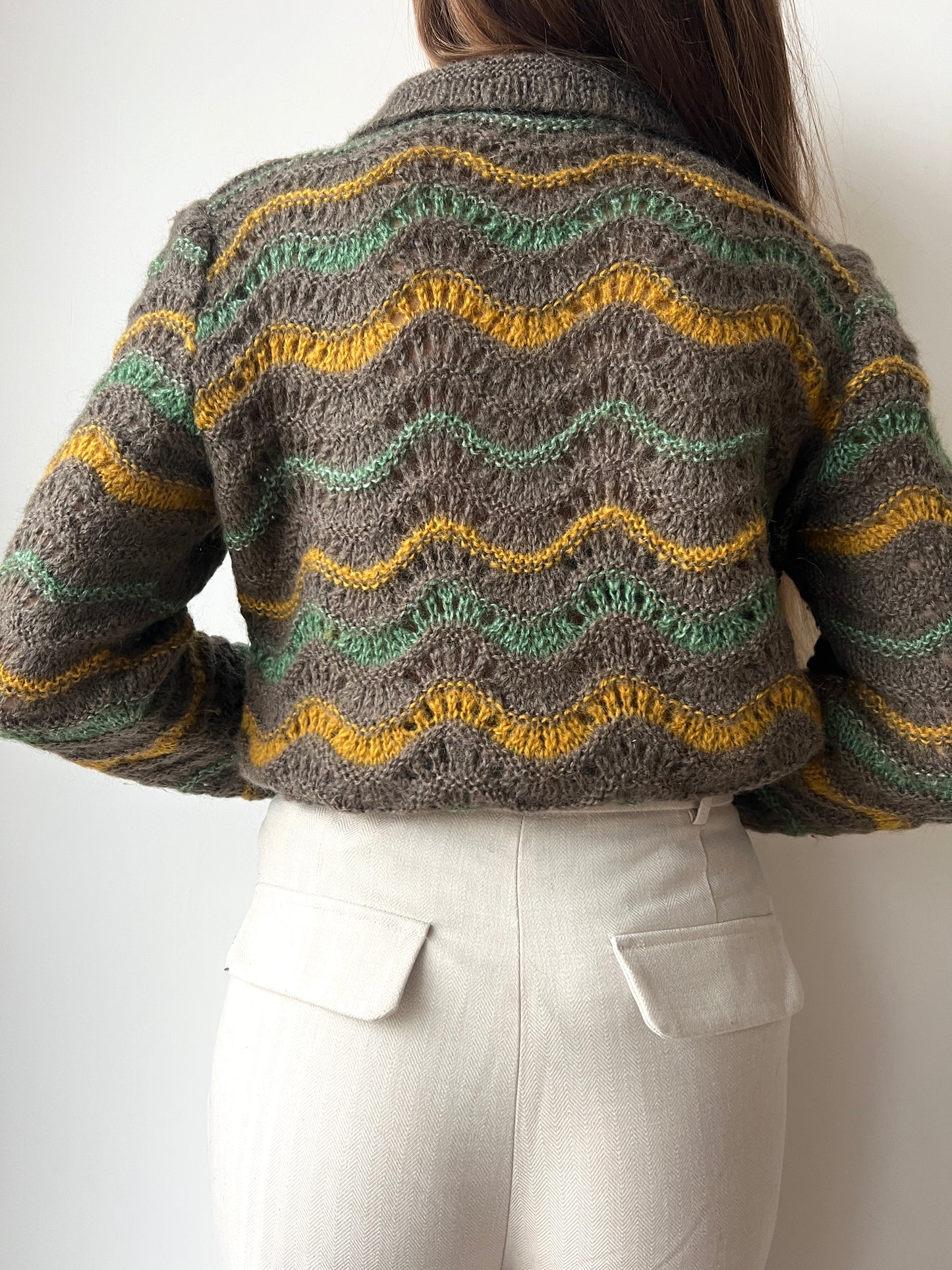 MAGLIONE CON COLLETTO
