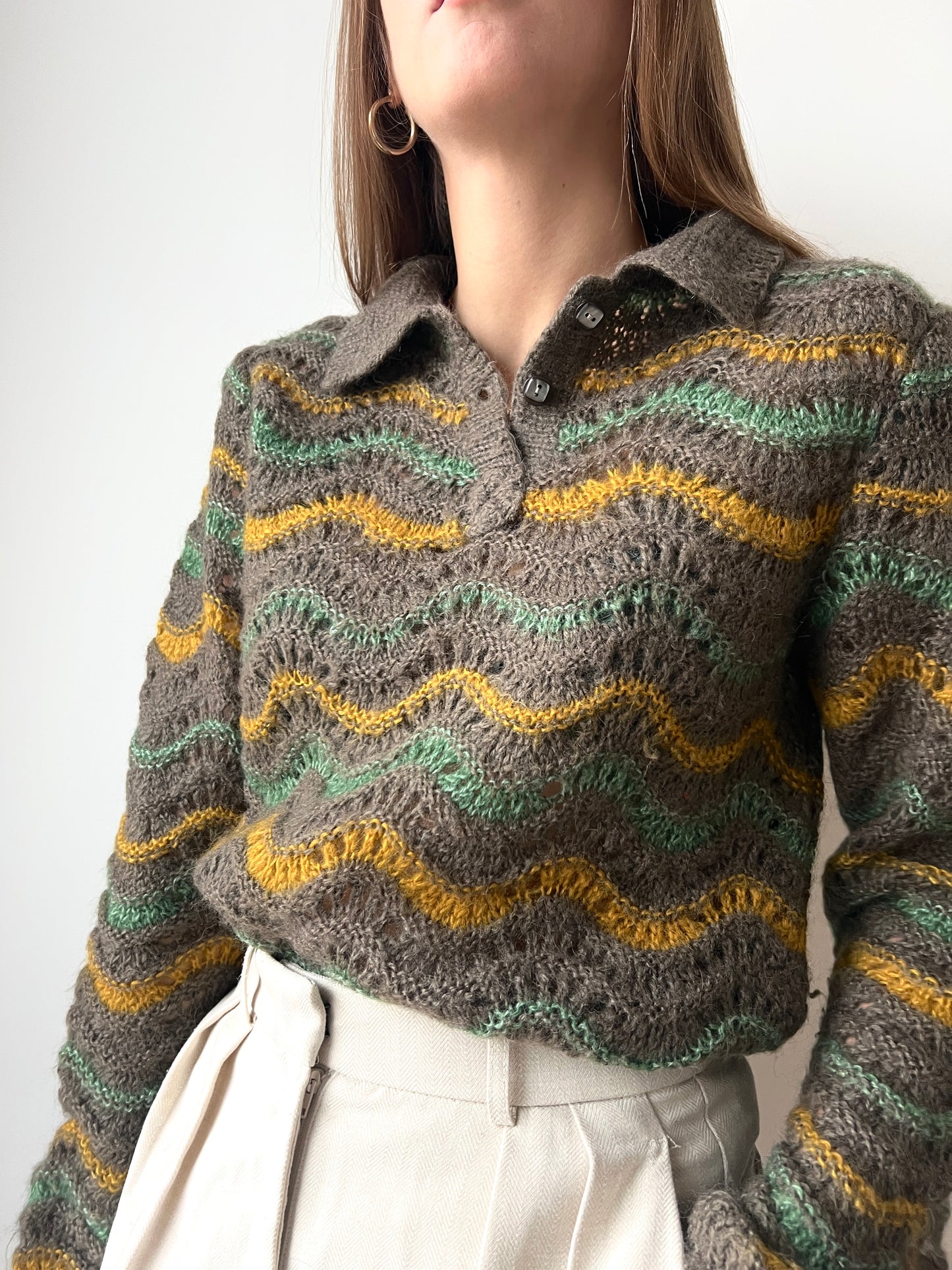 MAGLIONE CON COLLETTO