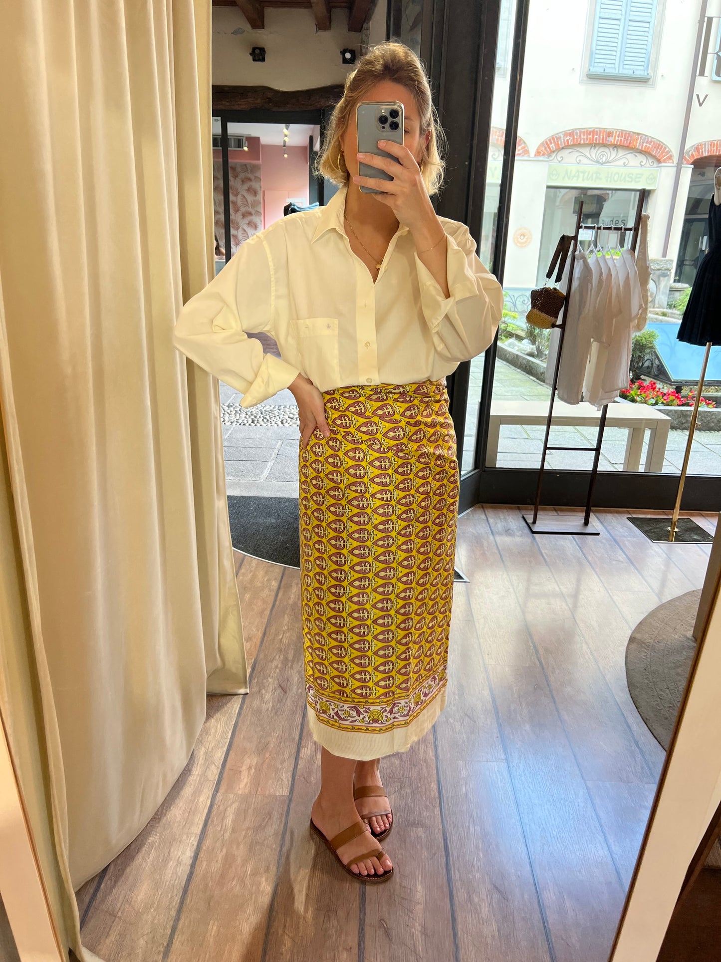 PAREO GIALLO